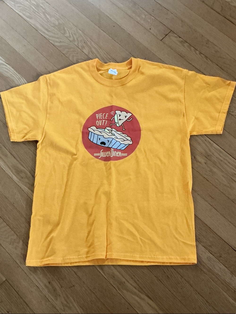 Silver Diner "Piece Out!" Pie Graphic Tee - large NEW